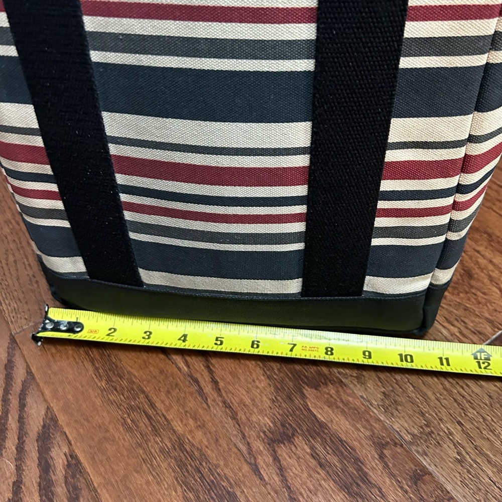 Greene + Gray - Stripe Tote for 13" MacBook Pro or Tablet - Picture 10 of 11